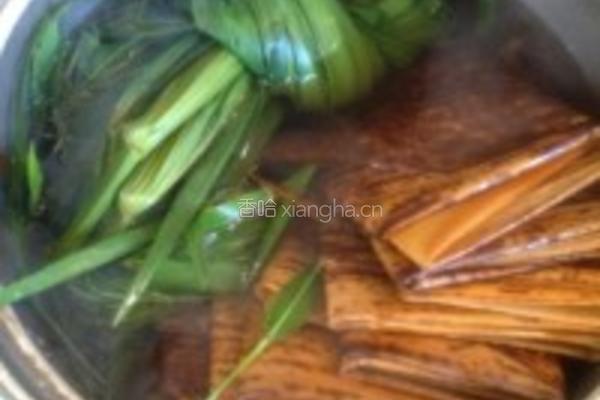 火腿八宝粽子的做法图解2