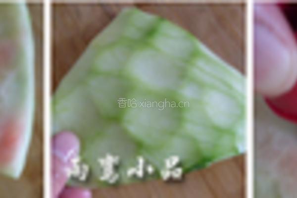 爽口凉拌瓜皮的做法图解1