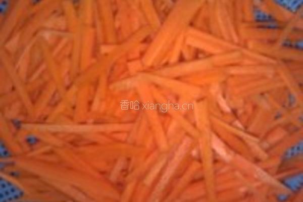 胡萝卜丝爆炒肉片荷兰豆的做法图解2