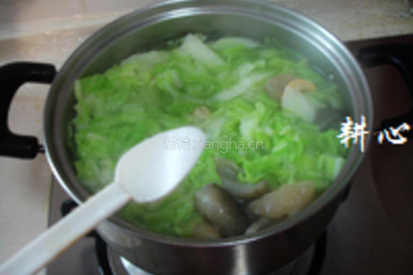 大白菜海参汤的做法图解11