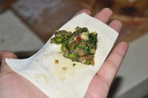 茼蒿鲜肉大馄饨的做法图解12