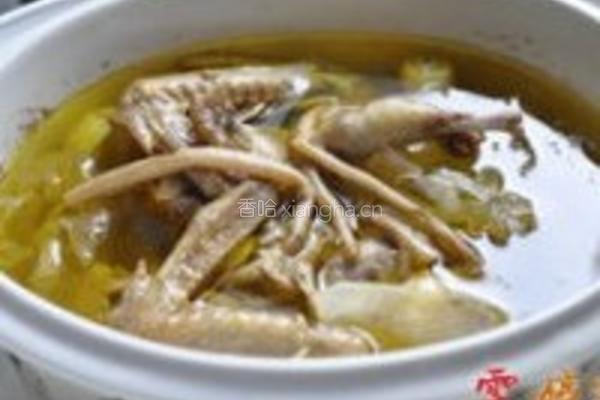 白莲茶树菇乳鸽汤的做法图解5