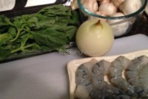 白酱海鲜意大利面的做法图解1
