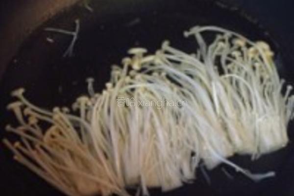 辣拌西瓜皮金针菇的做法图解5