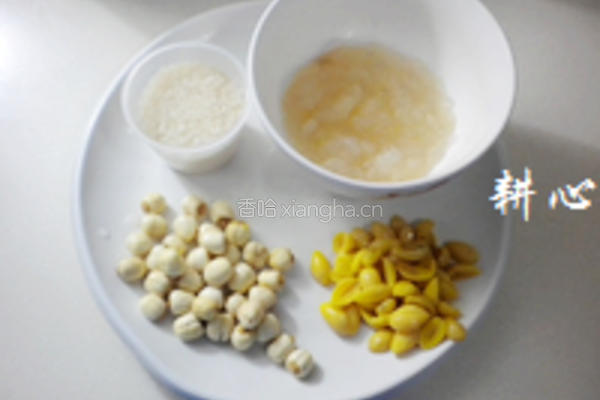 雪蛤莲子白果粥的做法图解1