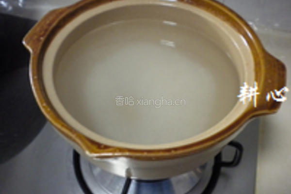 雪蛤莲子白果粥的做法图解2