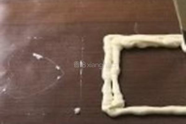 白巧克力树莓蛋糕的做法图解2
