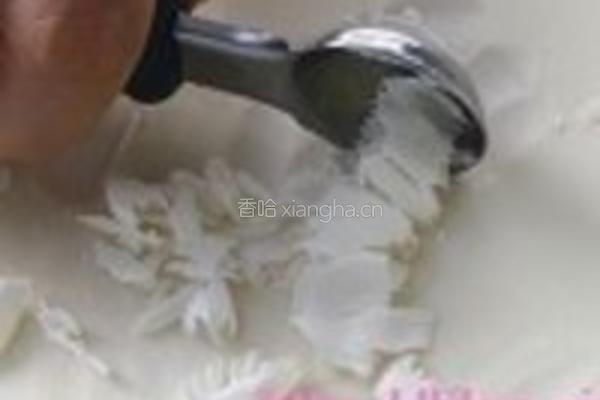 白巧克力树莓蛋糕的做法图解4