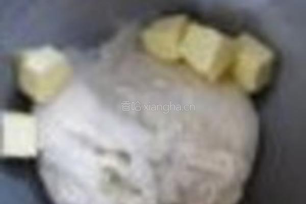 榛子小餐包的做法图解2