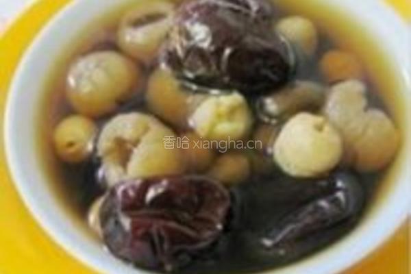 红枣桂圆汤的做法图解3