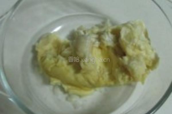 榴莲戚风蛋糕的做法图解1