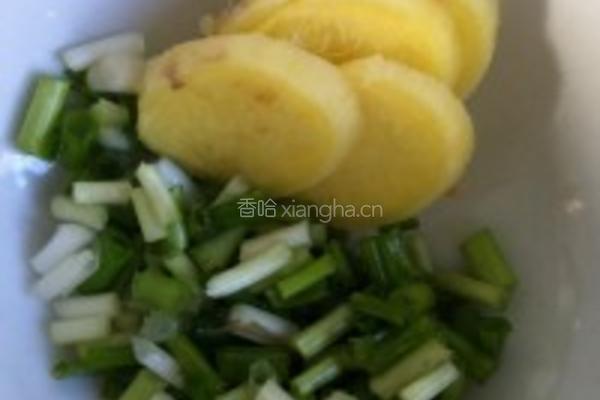 鲜菇鱼汤的做法图解4