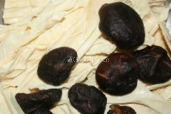 冬日温暖之香辣腐竹粉丝煲的做法图解2
