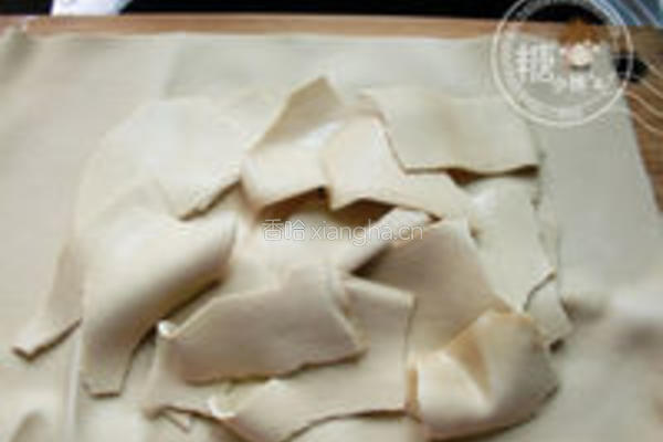 香卤豆皮卷的做法图解2