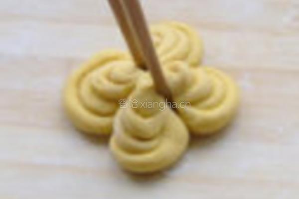 南瓜菊花卷的做法图解6