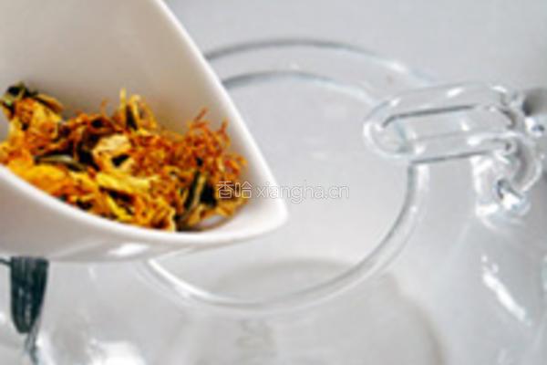 别有资味金莲金桔桂花茶的做法图解1