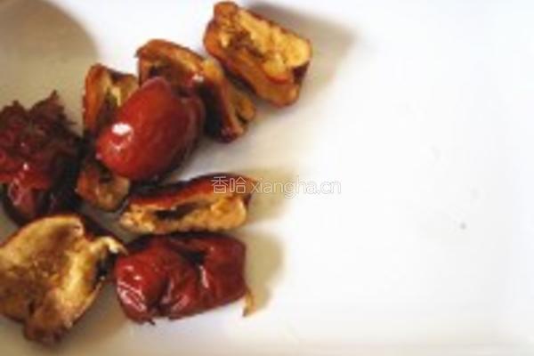 黄花菜蒸鳄鱼肉的做法图解2