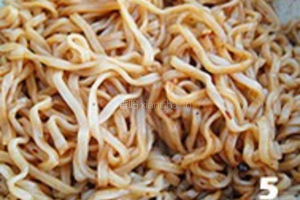 秋波炸酱面的做法图解5