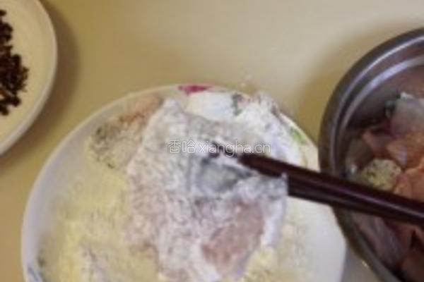 火爆鱼片的做法图解2