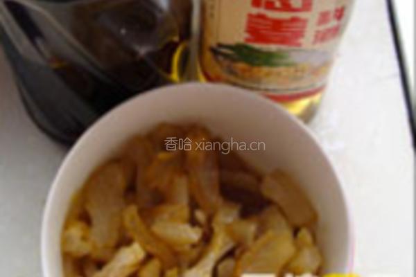 双椒牛蹄筋的做法图解2