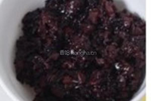黑米养生蛋糕的做法图解1