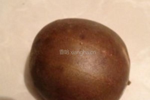 桂菊罗汉银耳甜汤的做法图解1