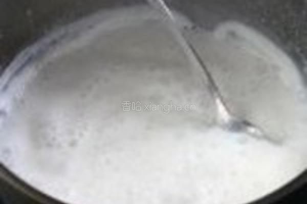 奶香米布丁的做法图解2