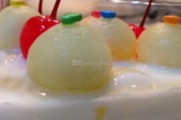 哈密瓜酸奶的做法图解1