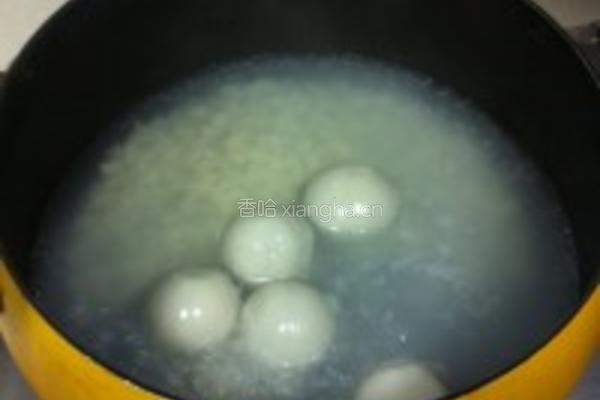 米酒汤圆的做法图解2