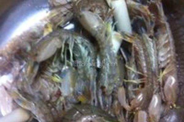 香辣皮皮虾的做法图解1