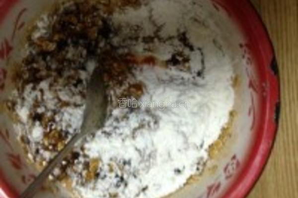 给妈妈做的一一一蜜枣燕麦饼干的做法图解4