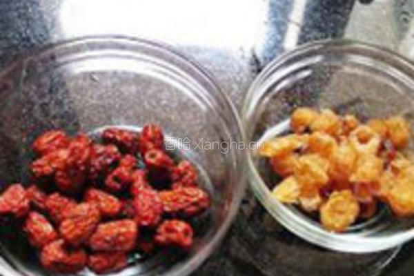 桂圆红枣糖水的做法图解1