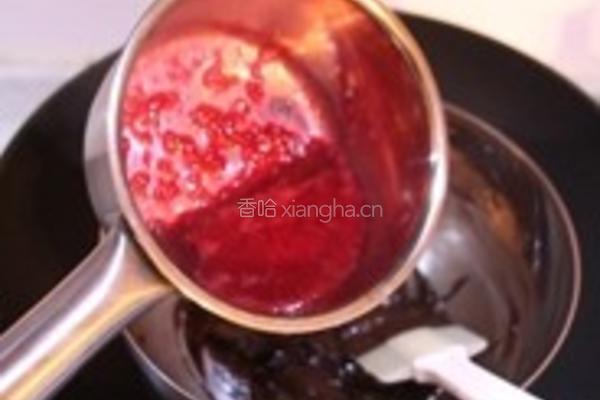 树莓奶油巧克力塔的做法图解7