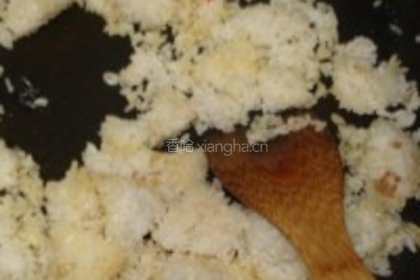 五彩虾仁炒饭的做法图解9