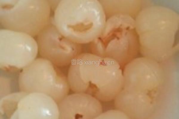 桂花荔枝玉米糖水的做法图解3