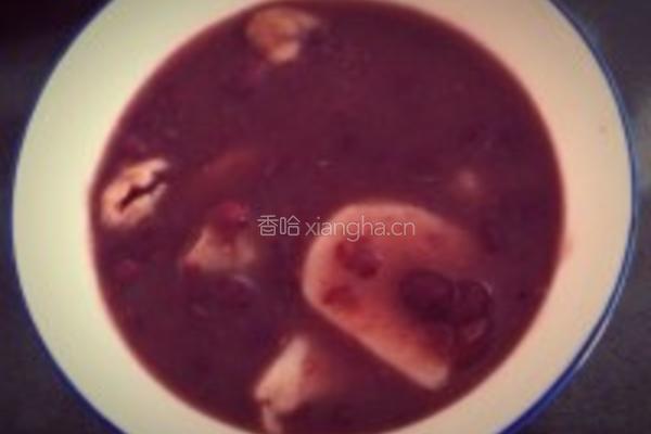 冰糖红豆年糕桂圆糖水的做法图解1