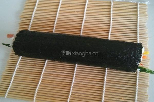 金枪鱼辣白菜紫菜包饭的做法图解10
