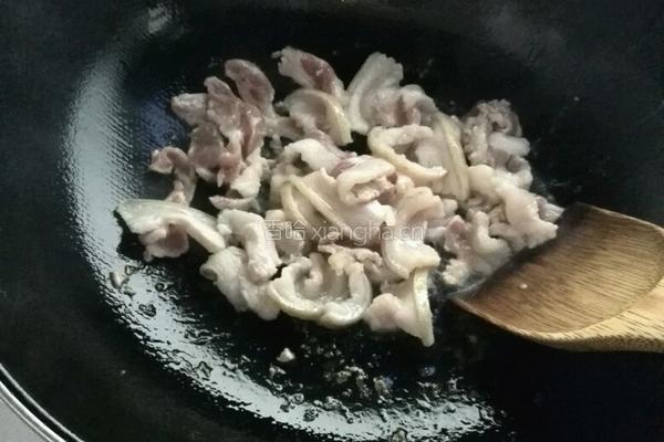 家常蒜苔炒五花肉的做法图解4
