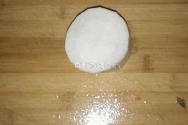 凉拌萝卜丝的做法图解1