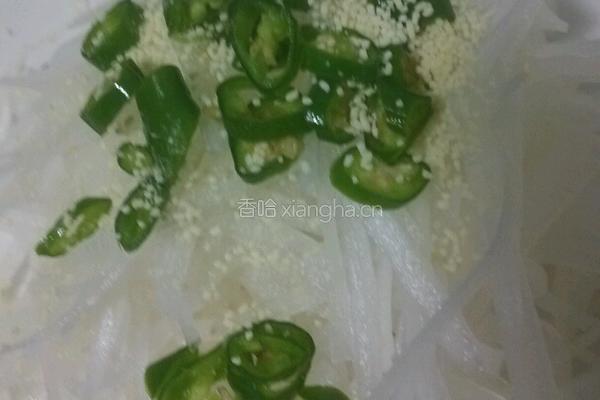 凉拌萝卜丝的做法图解3