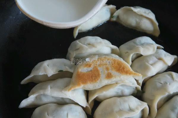 猪肉芹菜馅锅烙的做法图解8