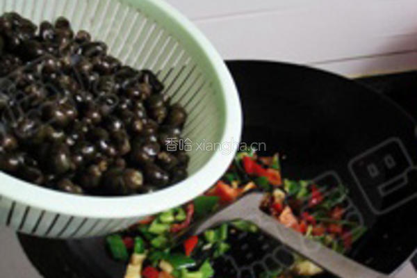 紫苏炒青螺的做法图解10