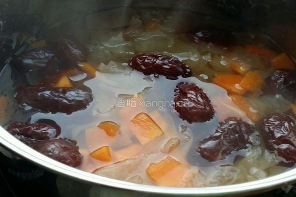 大枣银耳木瓜汤的做法图解5