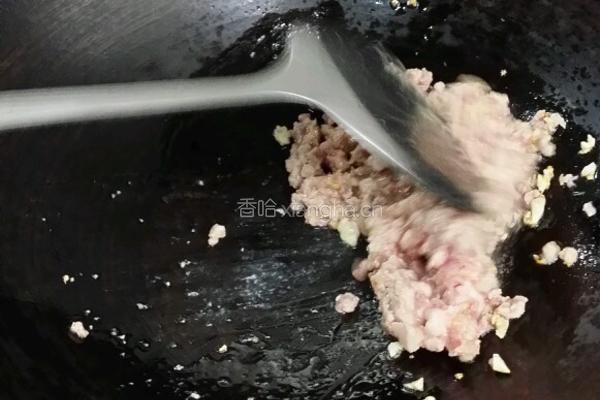 肉糜煎蛋的做法图解1