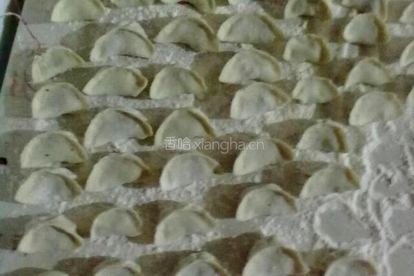 荠菜饺子的做法图解8