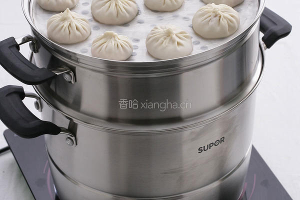 鲜虾灌汤包的做法图解7