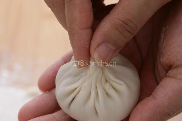 鲜虾灌汤包的做法图解6