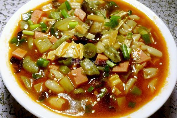 双色烩麻食