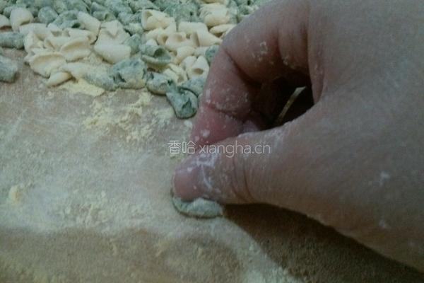 双色烩麻食的做法图解3