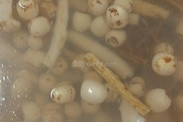 养生乌鸡汤的做法图解1